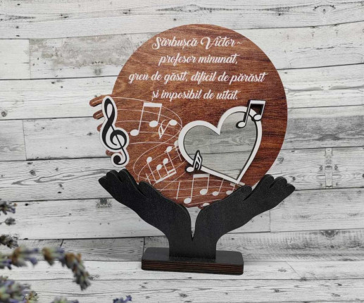 Trofeu din lemn cu Note muzicale