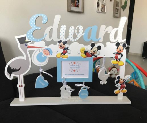 Stativ cu numele și rama cu Mickey Mouse