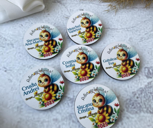 Insigne cu Albinuta image 2