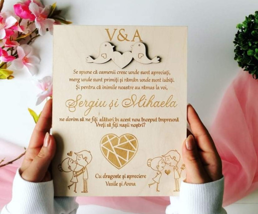 Invitatii pentru nunta din lemn