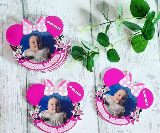Mărturii magneți pentru botez Minnie mouse 2