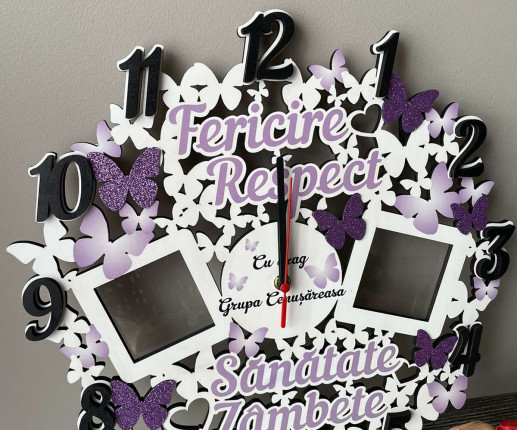 Ceas din lemn cu fluturi violet image 2