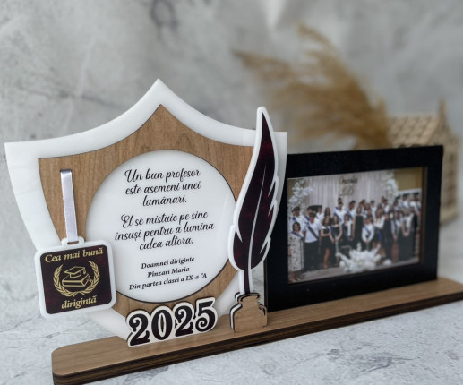 Trofeu personalizat cu medalie si pana cu rama image 2