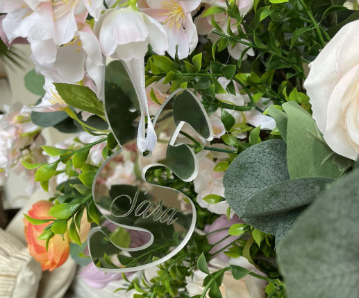 Literă din acril cu urechiușe de iepuraș image 3