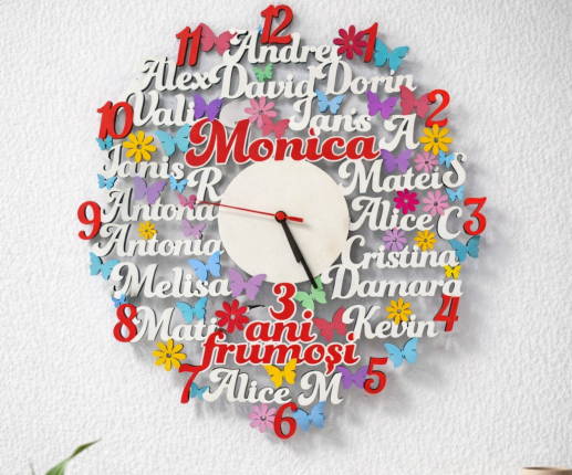 Ceas din lemn cu flori si fluturi