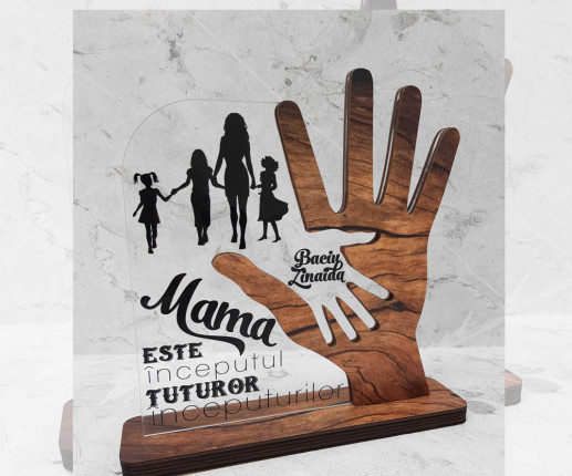 Trofeu  personalizat  cu Mâna