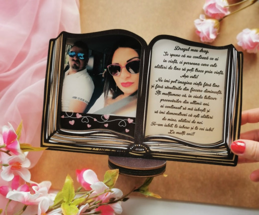 Trofeu personalizat carte 1