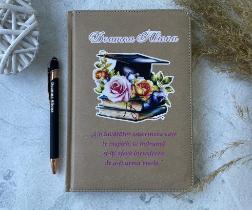 Ежедневник Выпускная шапочка с цветами image 1