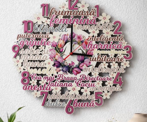 Ceas din lemn cu flori image 2