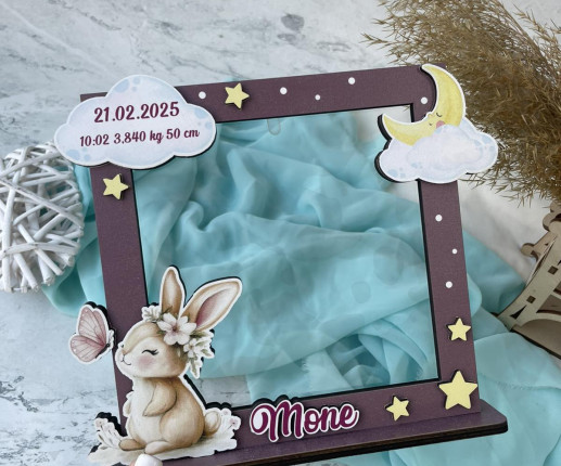 Rama foto din lemn pentru fetițe cu Iepuras image 2