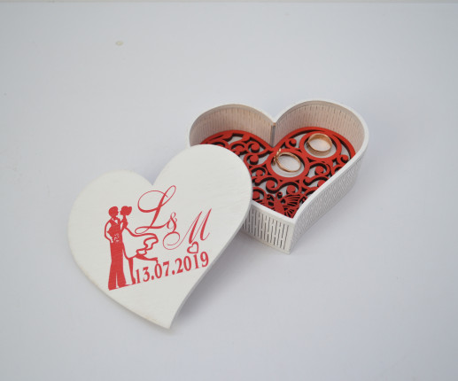 Cutii pentru verighetă cu inițiale 1