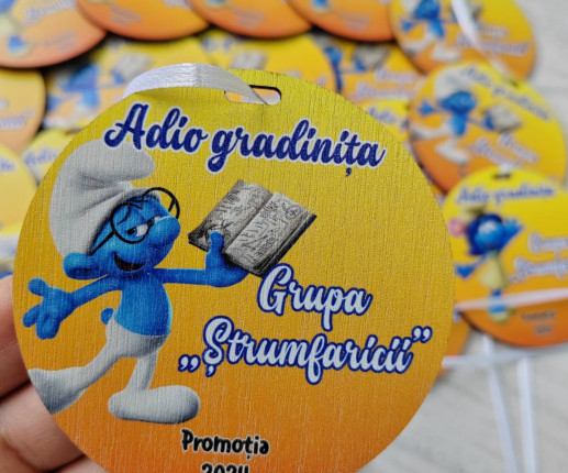 Medalii din lemn ,,Adio Gradiniță,, cu Smurf image 2