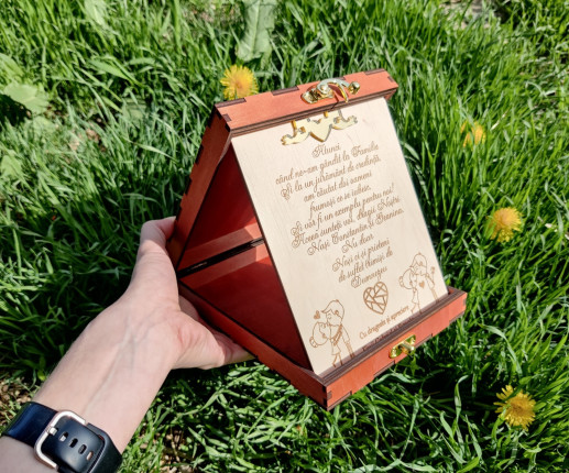 Invitatii pentru nunta din lemn cu cutie