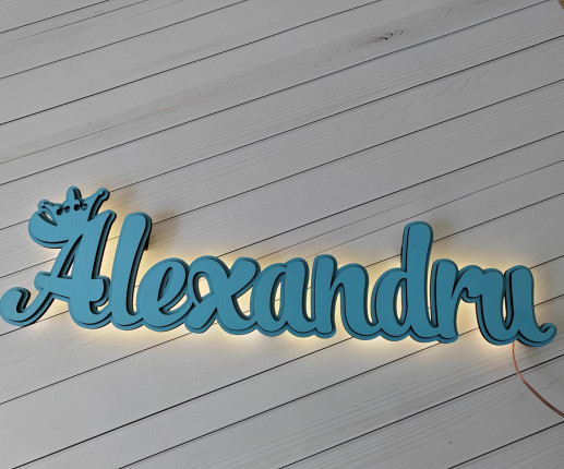 Led cu nume cu coroniță image 2