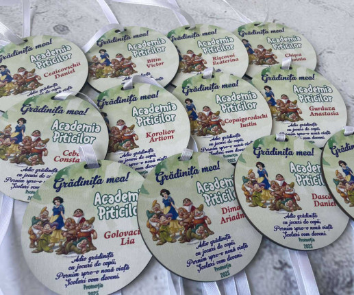 Medalii din lemn ,,Adio Gradiniță,, cu Pitici 4 image 2