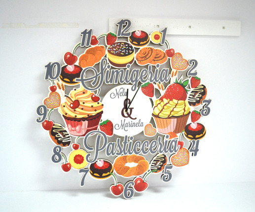 Ceas din lemn Cofetarie 1