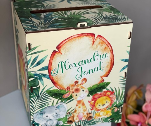 Cutie de dar pentru botez cu Jungle