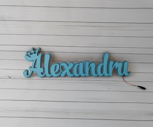 Led cu nume cu coroniță