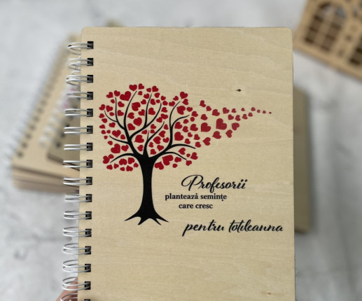 Деревянный блокнот с деревцем и сердечками image 1