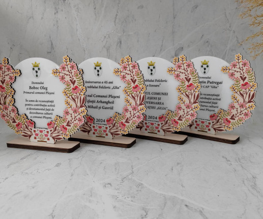 Trofeu personalizat cu flori 1 image 2