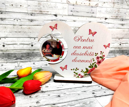 Trofeu pentru cea mai deosebita doamna image 2