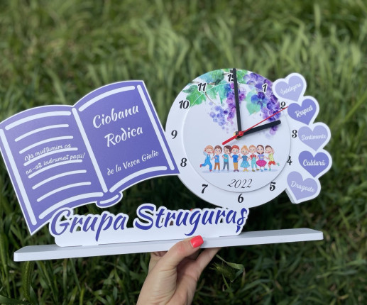 Ceas din plastic cu copii