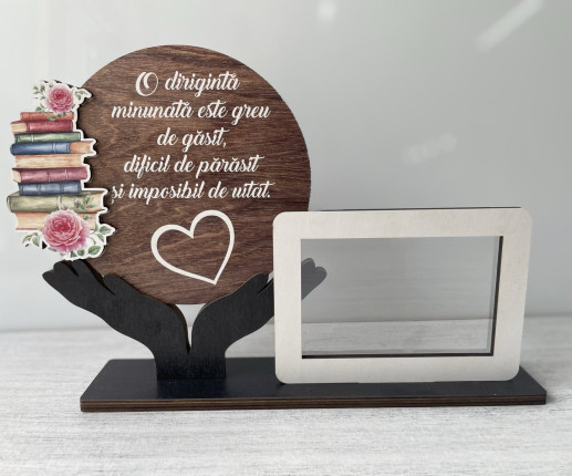 Trofeu din lemn cu carte rama