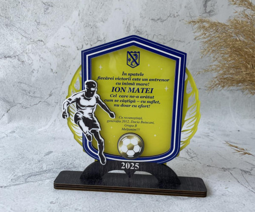 Trofeu personalizat pentru antrenor
