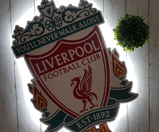 Veioza Liverpool image 2