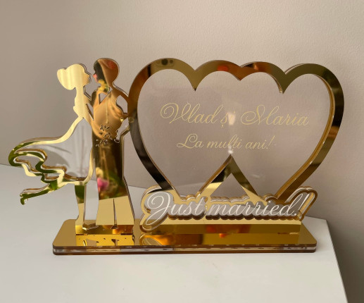 Trofeu personalizat auriu Just Married