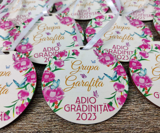 Medalii din lemn ,,Adio Gradiniță,, cu flori