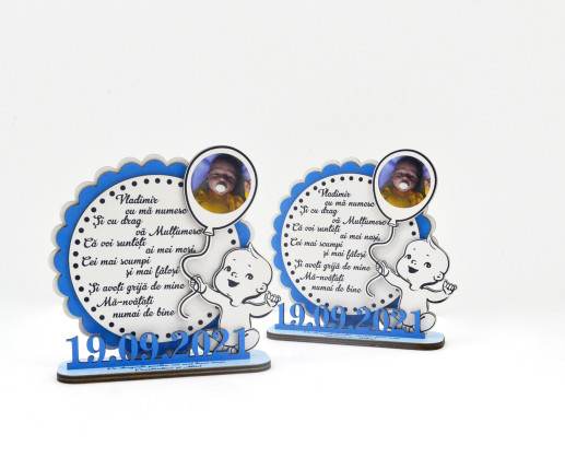 Trofeu personalizat din fanera cu copilas