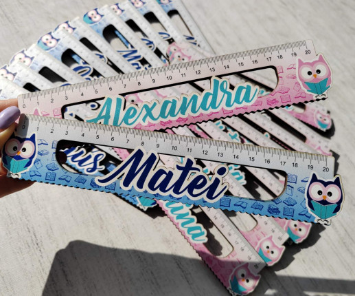 Riglă din lemn cu Bufnita