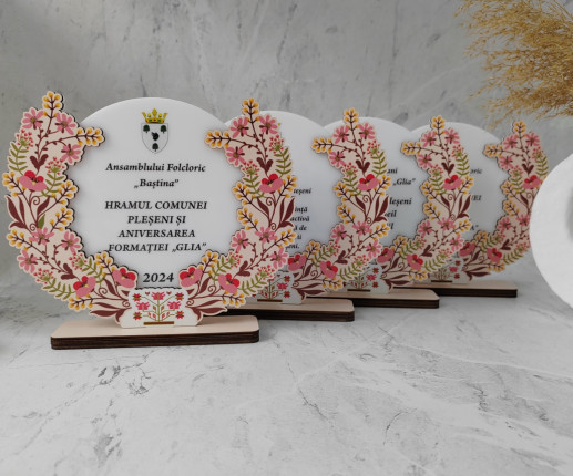 Trofeu personalizat cu flori 1 image 3