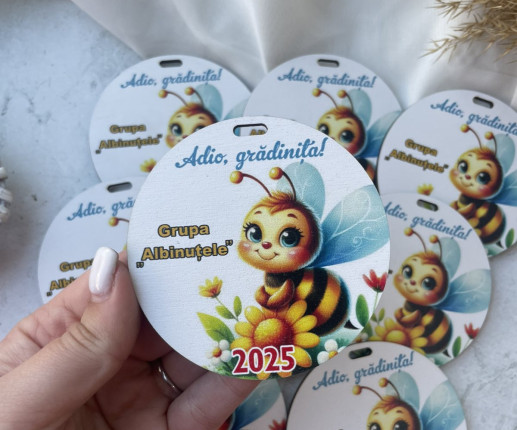 Medalii din lemn ,,Adio Gradiniță,, cu albinuță 2