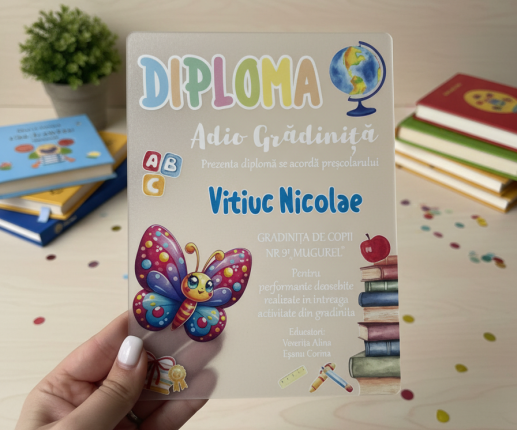 Diplomă din pet ,,Adio Gradiniță,, cu fluturasi