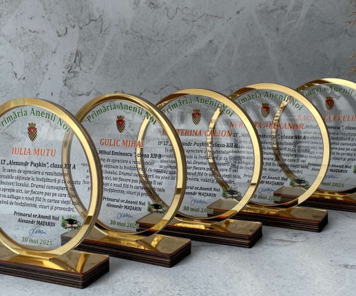 Trofeu personalizat cerc image 2