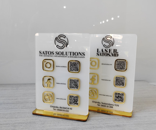 Display / Placi QR-cod din acril alb cu aplicarea elementelor de acril 1