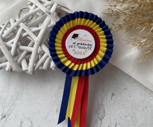 Ecuson tricolor cu toca