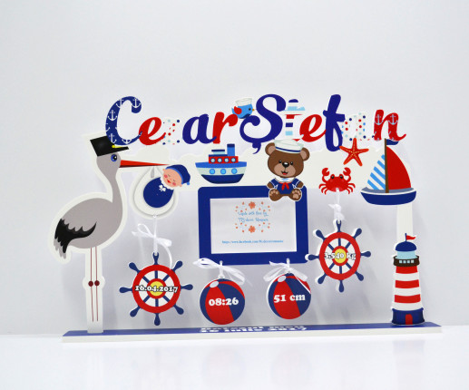 Stativ cu numele și rama cu corabie