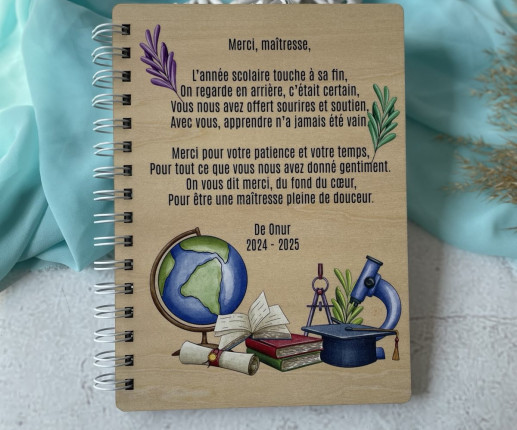 Деревянный блокнот со школьными принадлежностями image 1