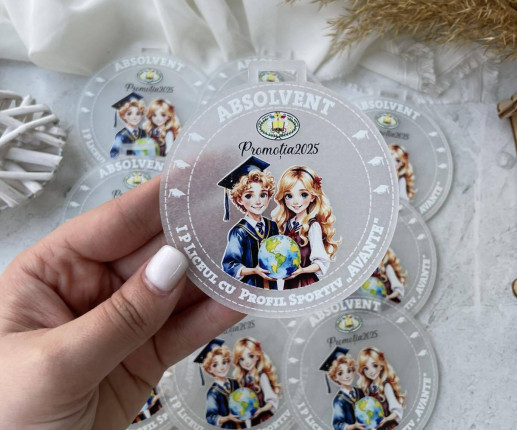 Medalii din pet ,, Absolvent,, cu absolventi