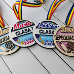 Medalii din lemn Clasa I thumb-image 1