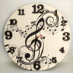 Ceas din lemn cu note muzicale thumb-image 1