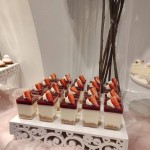 Поднос для пирожных с орнаментом thumb-image 2