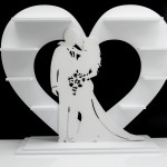 Подставка под пирожные в форме сердца с силуэтом молодоженов thumb-image 2
